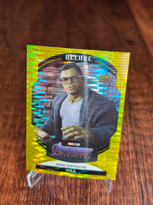 2022 Upper Deck Allure Mark Ruffalo Hulk Yellow Taxi